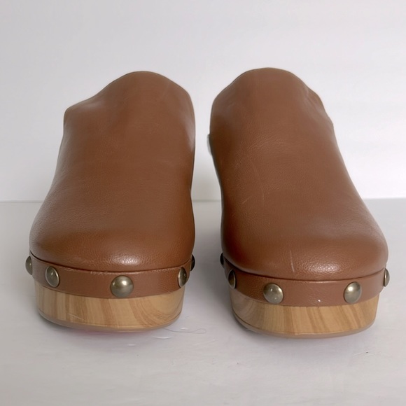 Chinese Laundry Platform Stud Clogs Brown Cognac Faux Sherpa Lining Size 8.5 NWT - Picture 2 of 6